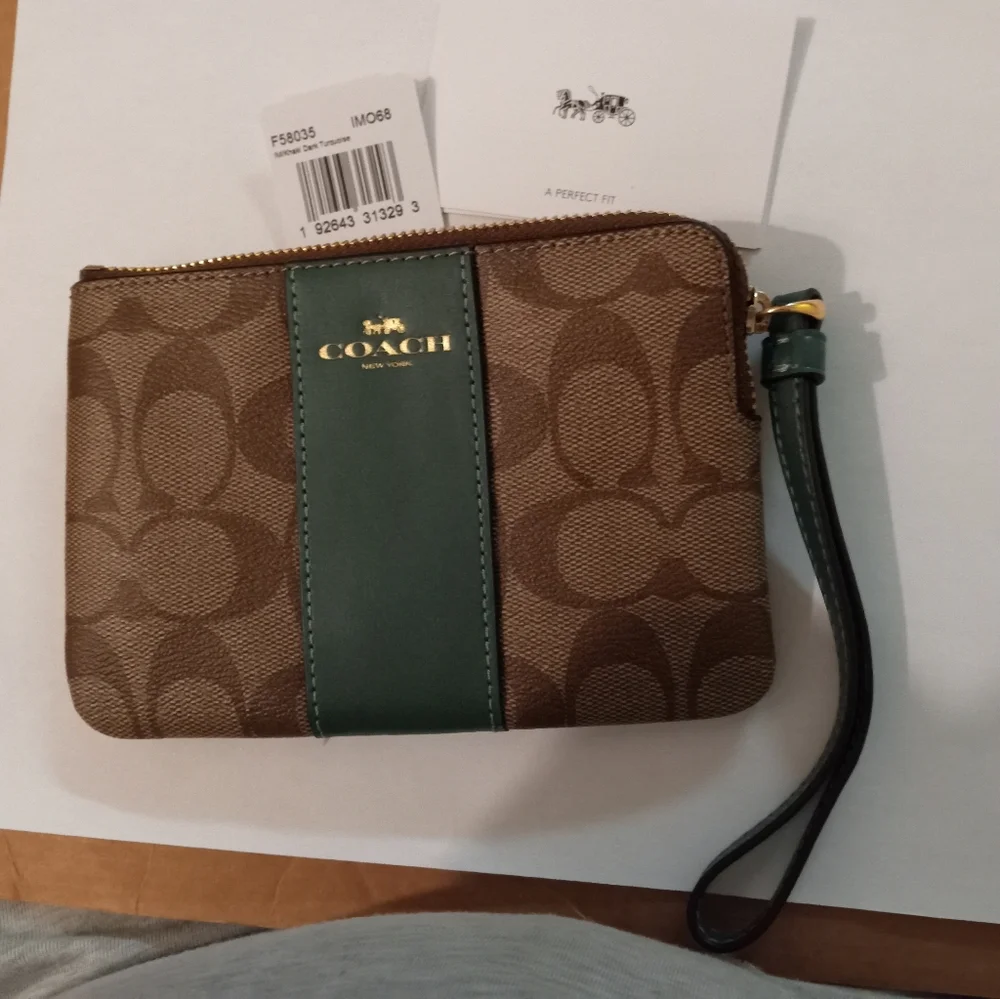 ♦Coach VTG Corner Zip Wristlet F58035-Khaki & Dark Turquoise- Brand New With Tag - Picture 7 of 16